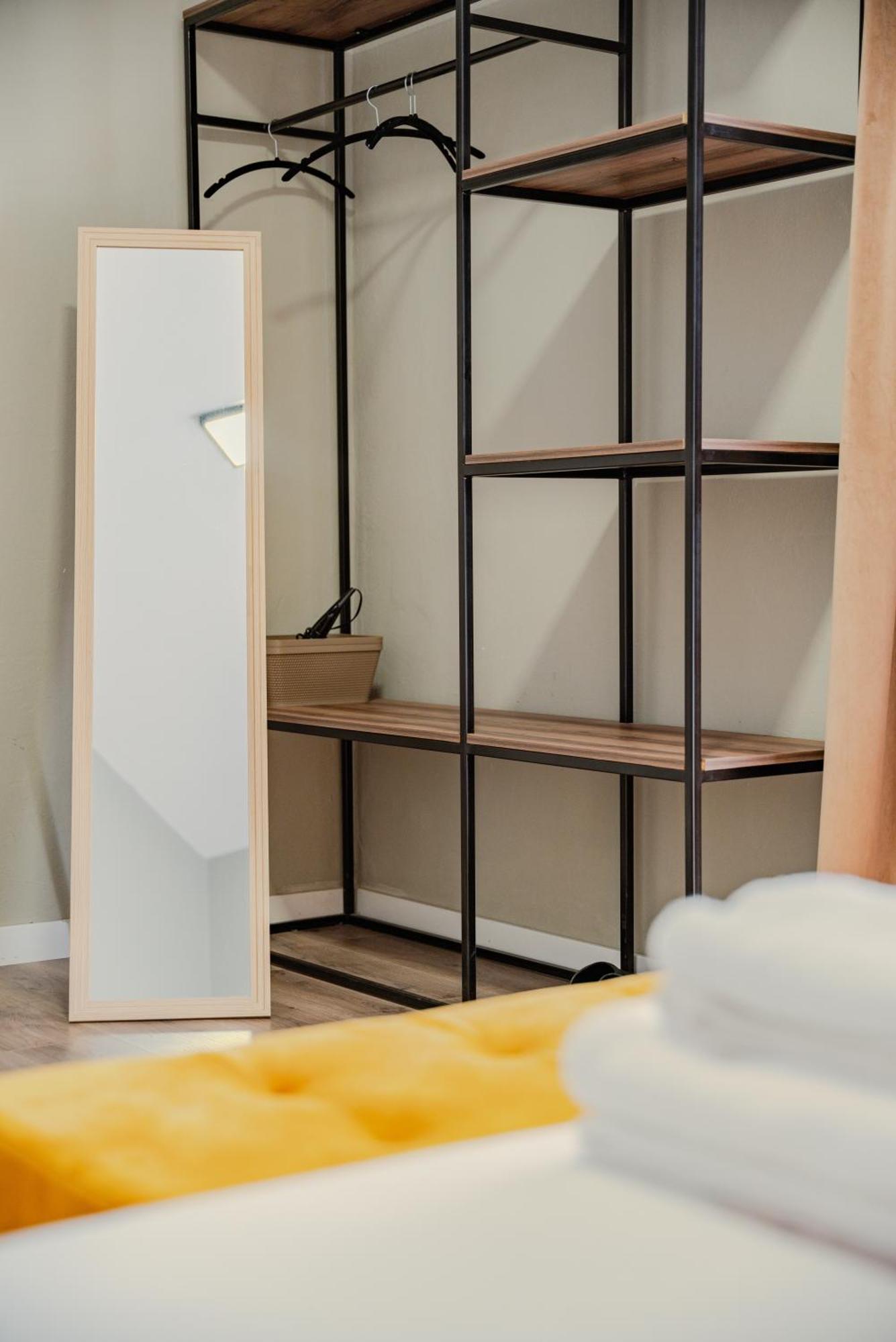Bejart Apartment 4 ティラナ エクステリア 写真